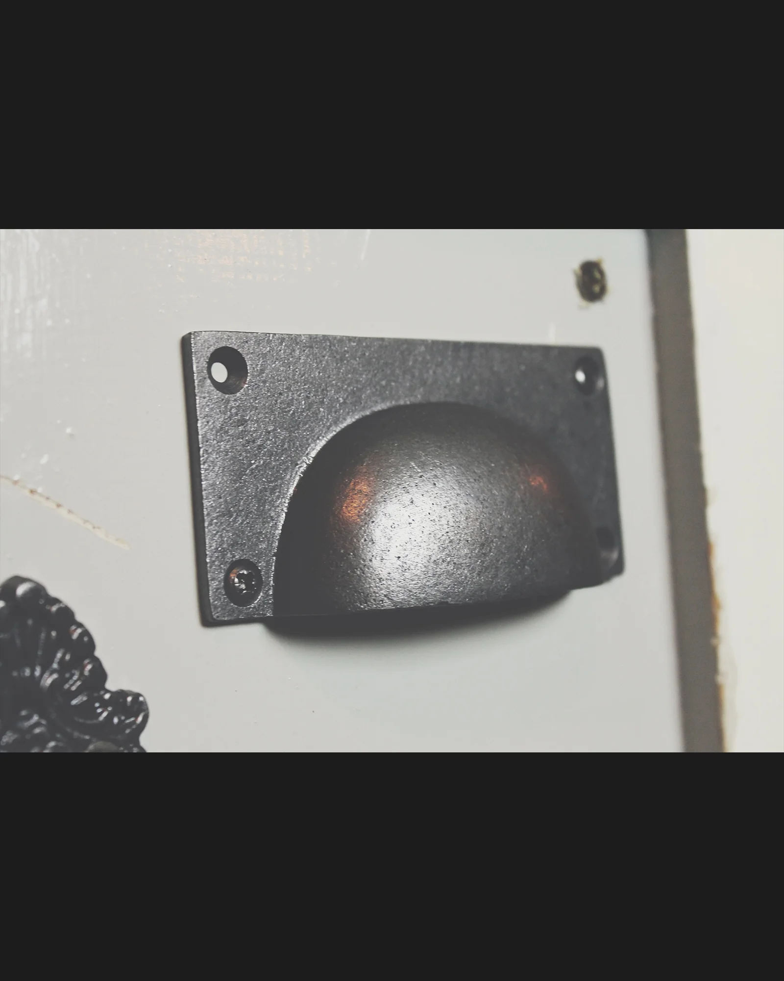 Plain Cup Chest Handle 50mm x 120mm