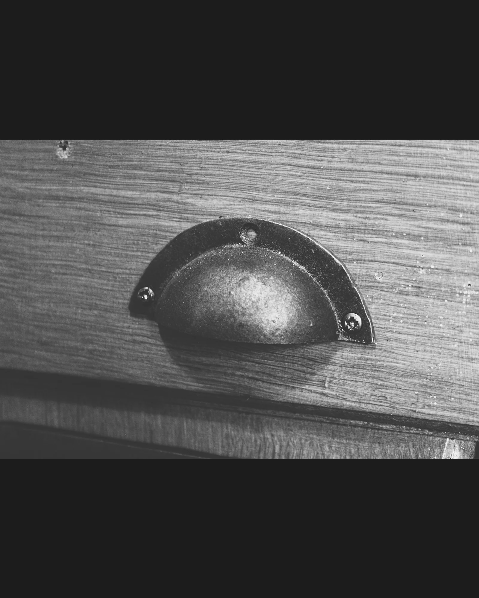 Shallow Plain Cup Handle 96mm