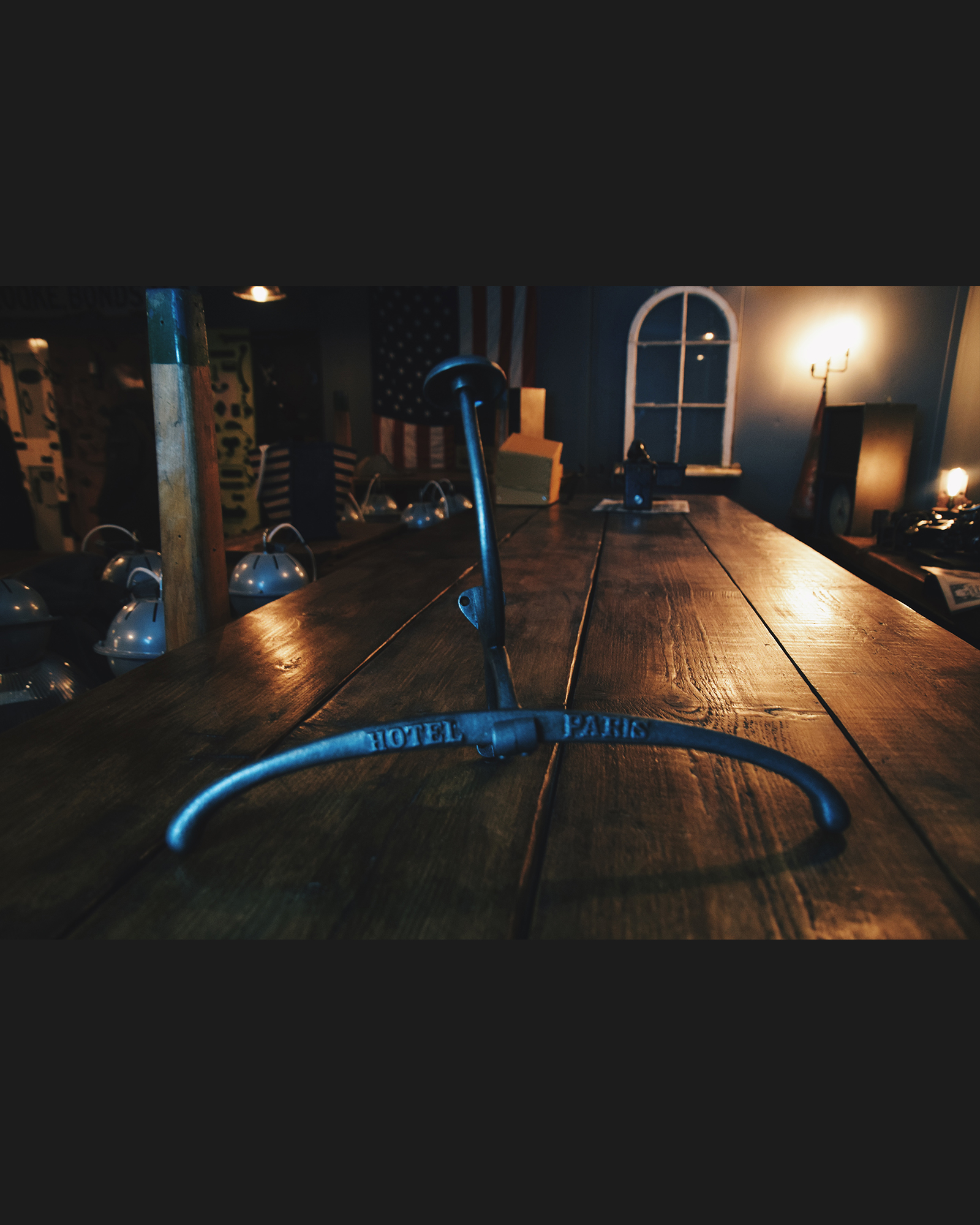 Door Clothes Hanger 'Hotel Paris' Design