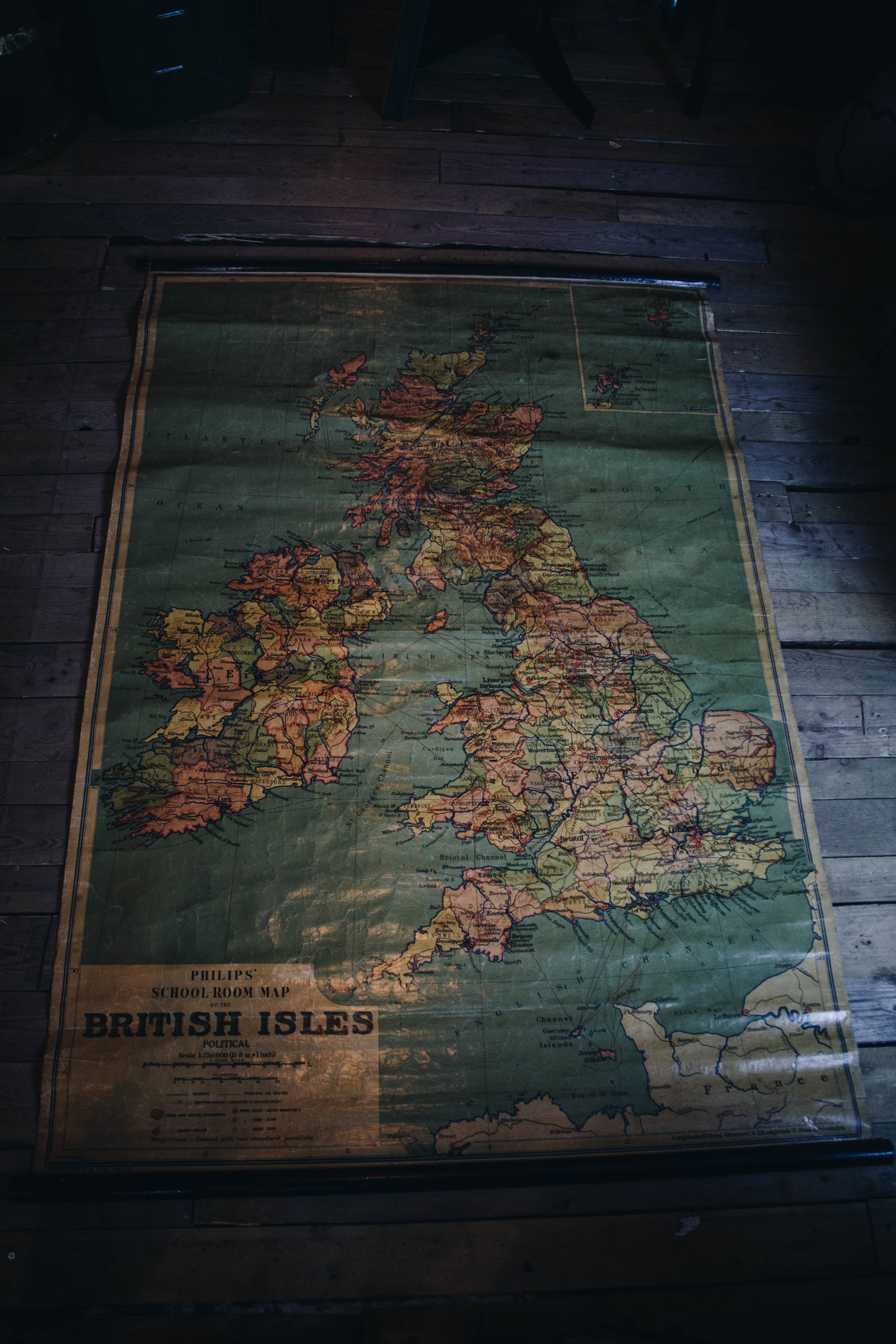 Large 1930's School Map of the British Isles