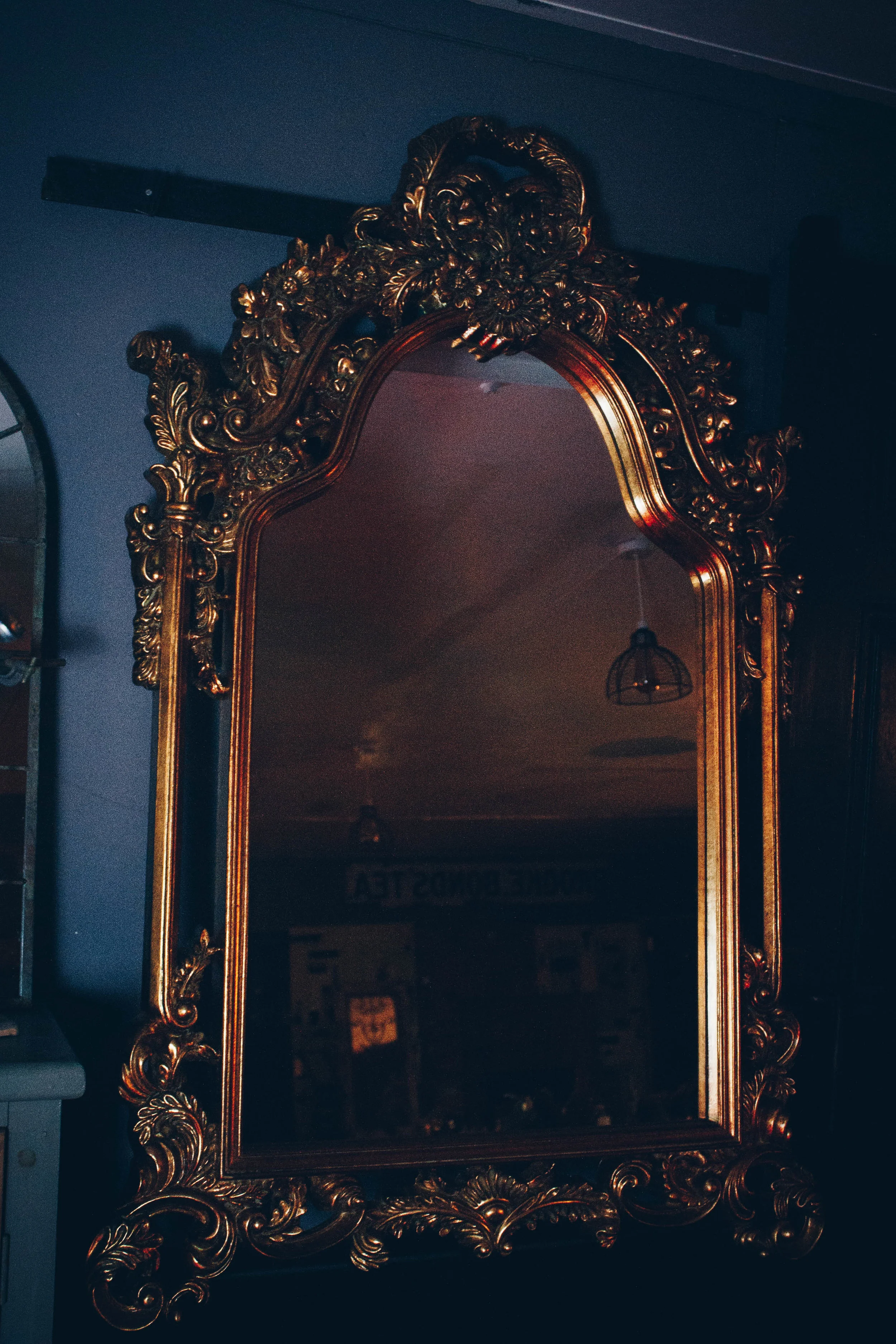 Stunning Large Gold Coloured Ornate Fancy Arched Decorative Mirror Antique Style (Collection Only)