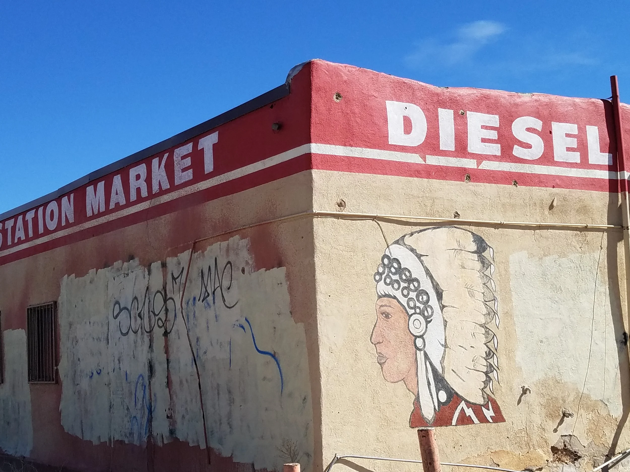 bigchiefgasstation.jpg