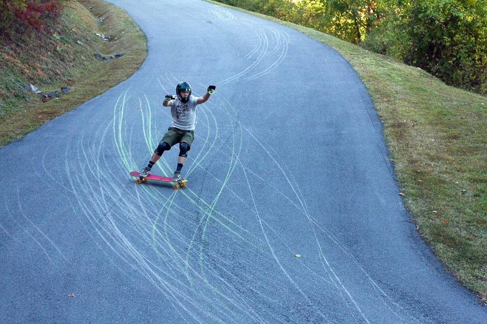 Busting a fat heelside slide. That thane tho!
