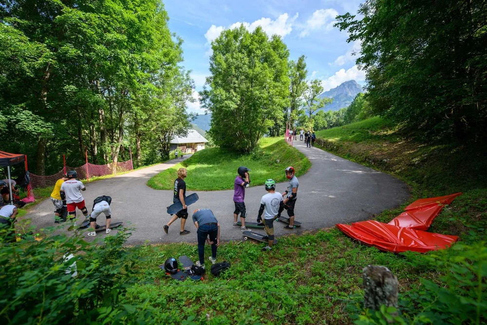 How to Longboard - 6 FAQs to Start Longboarding Today