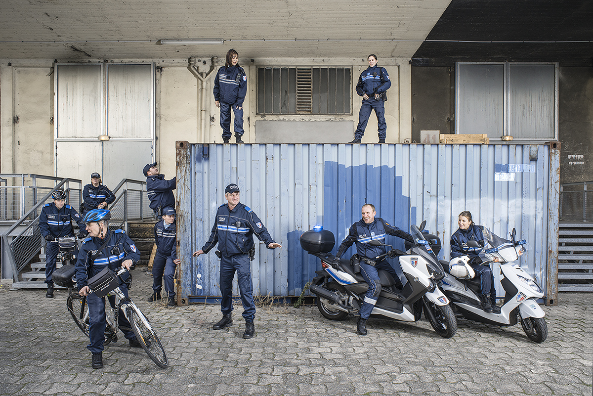  Mairie de Lille, 2016. 20 services de la mairie de Lille mis en scène. Police municipale 
