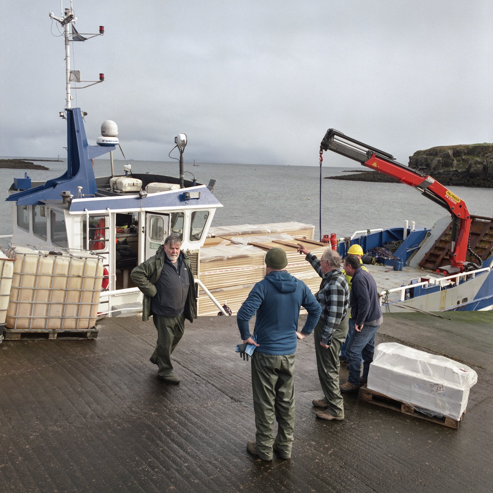 202310 Eigg-BoatTeam.jpg