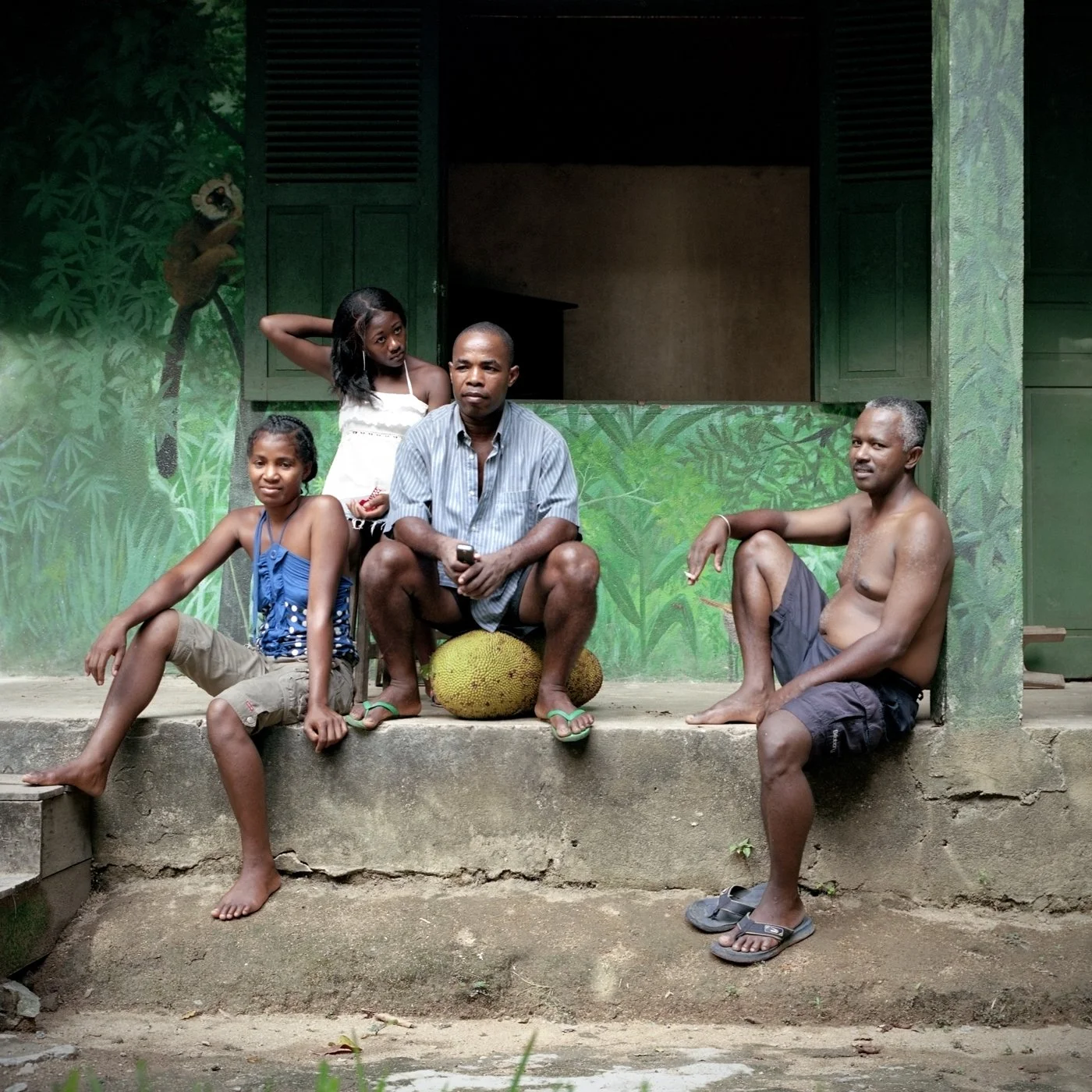 nosy mangabe family.jpg
