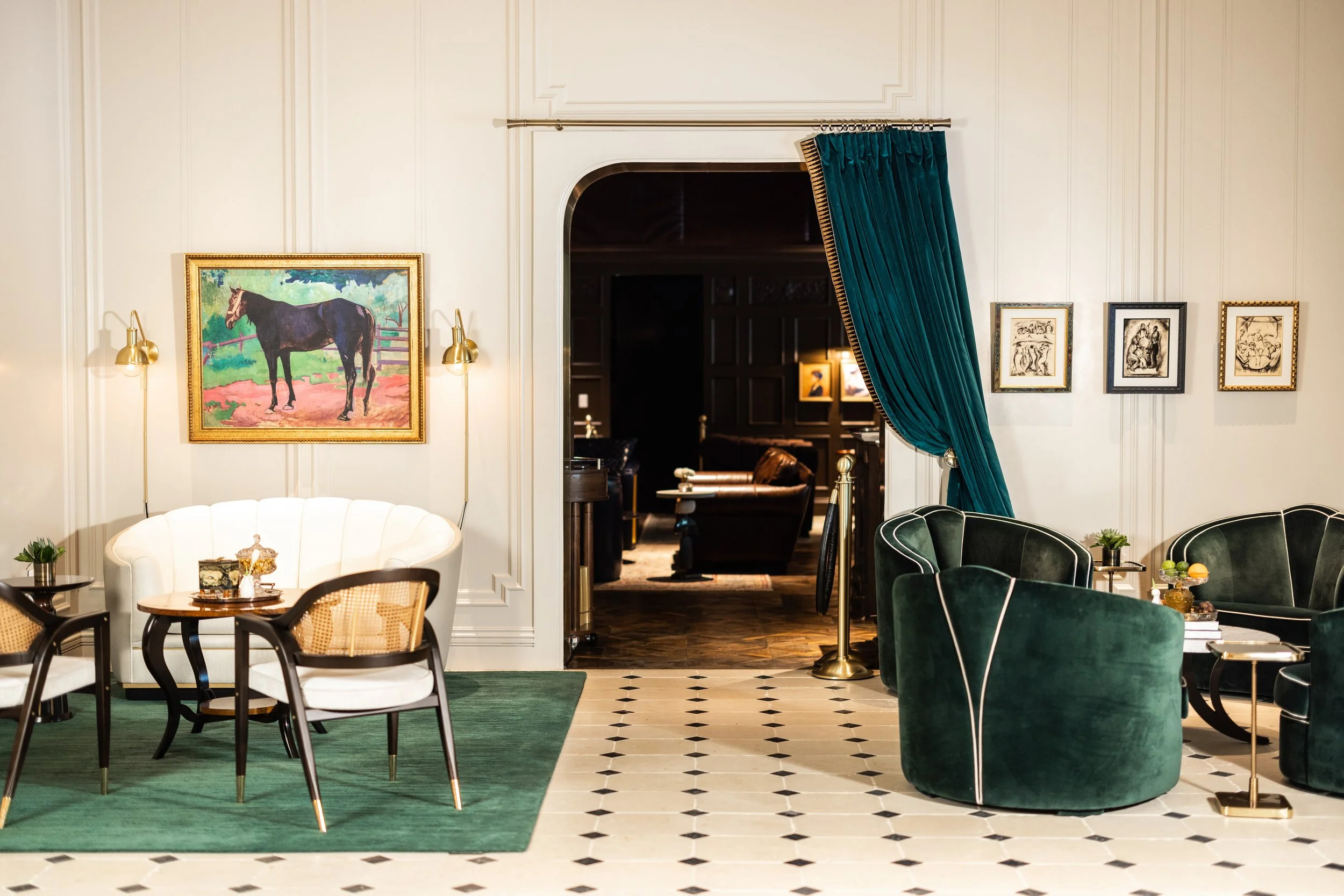 Inside This Dallas Glass Tower: A Nineteenth-Century Parisian Luxury Hotel
