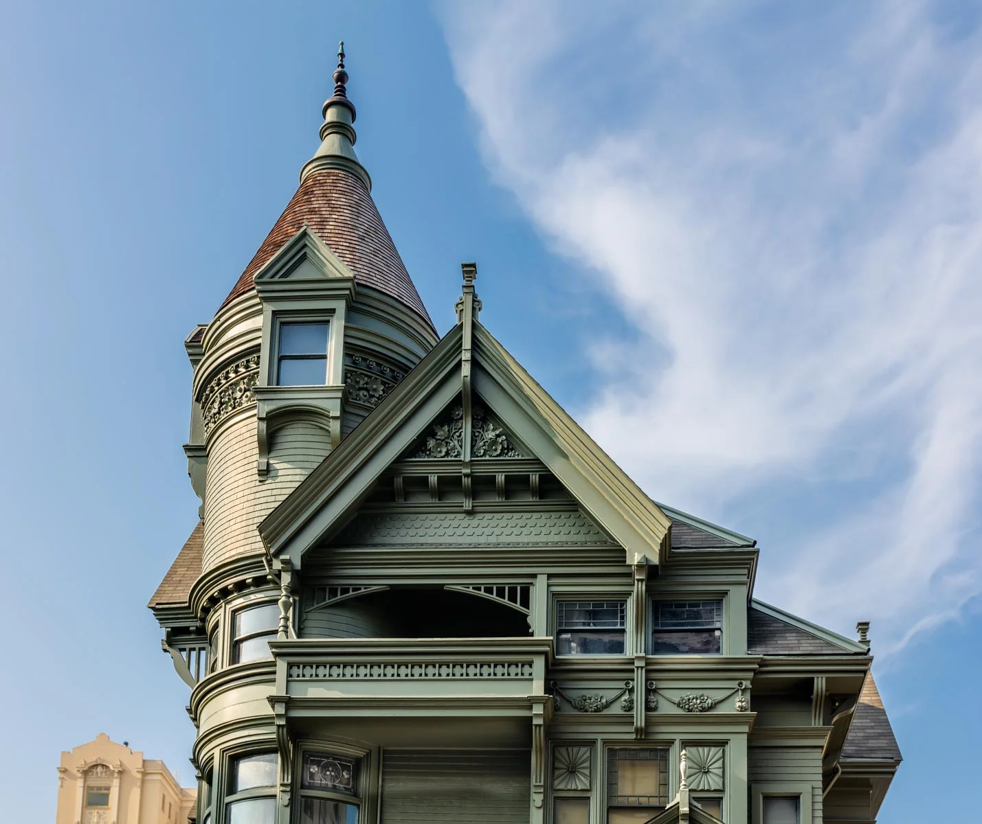   Haas–Lilienthal House Museum in Pacific Heights  