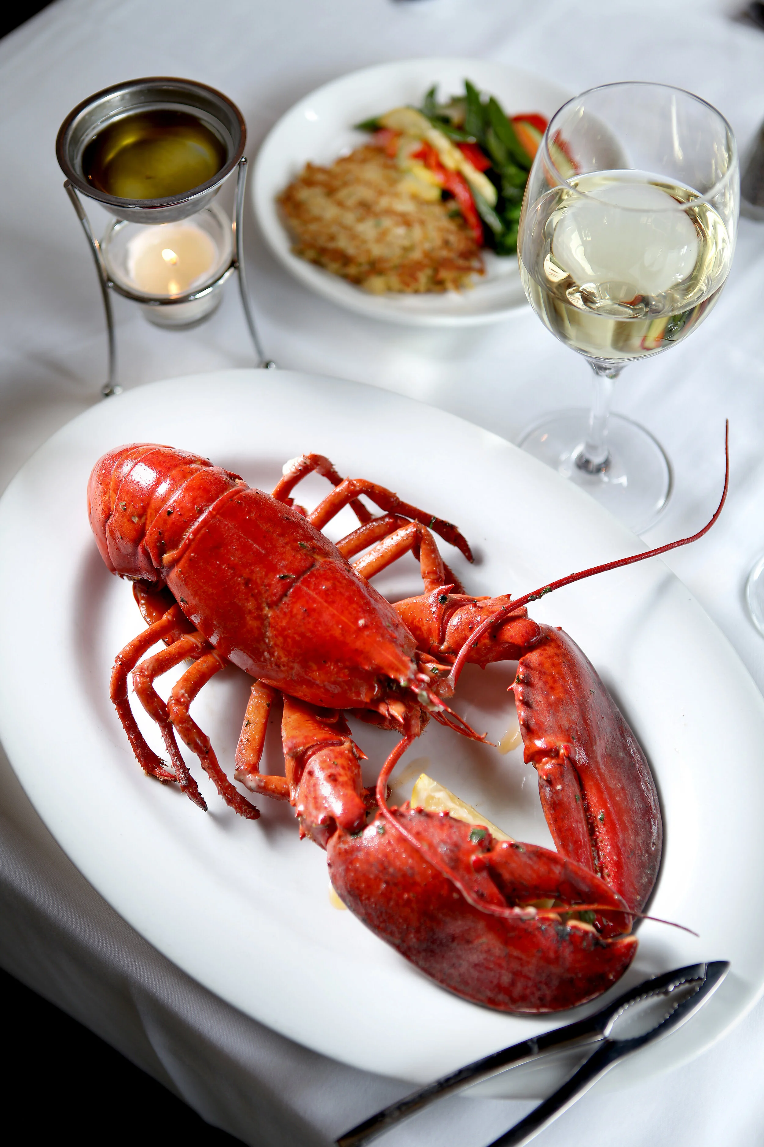 Leo's Seafood Restaurant &amp; Bar