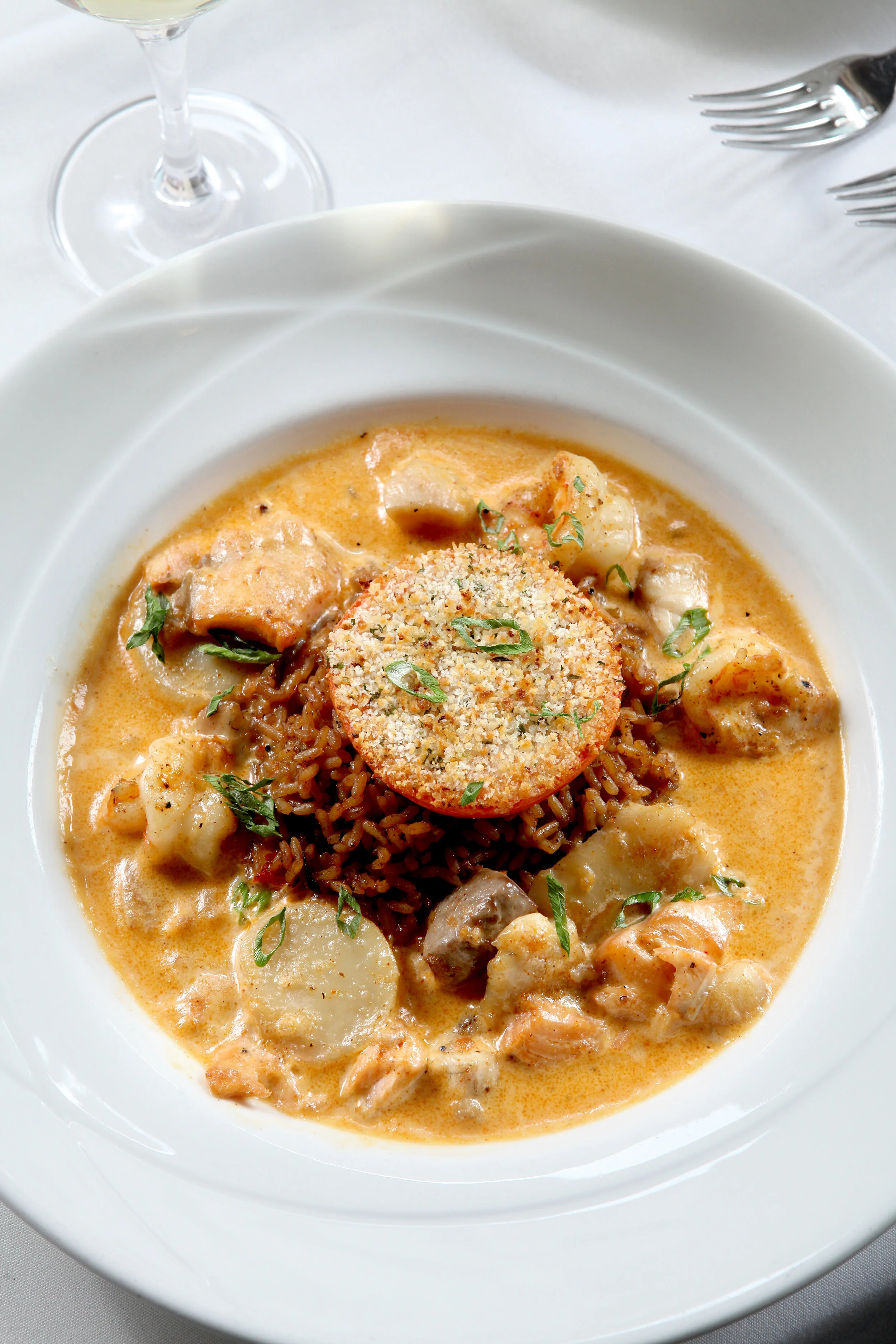 Leo's Seafood Restaurant &amp; Bar