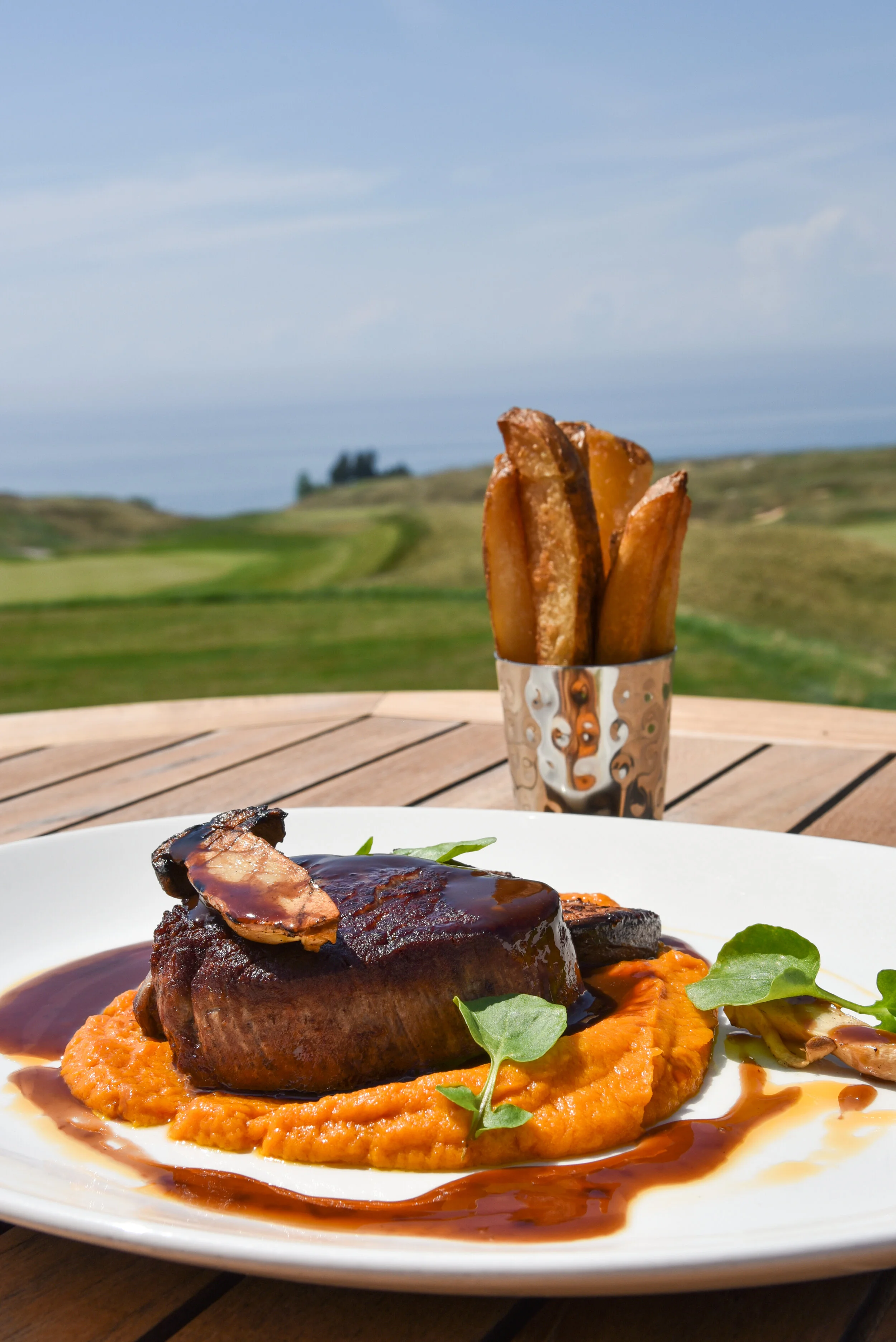 The Dining Room at Arcadia Bluffs
