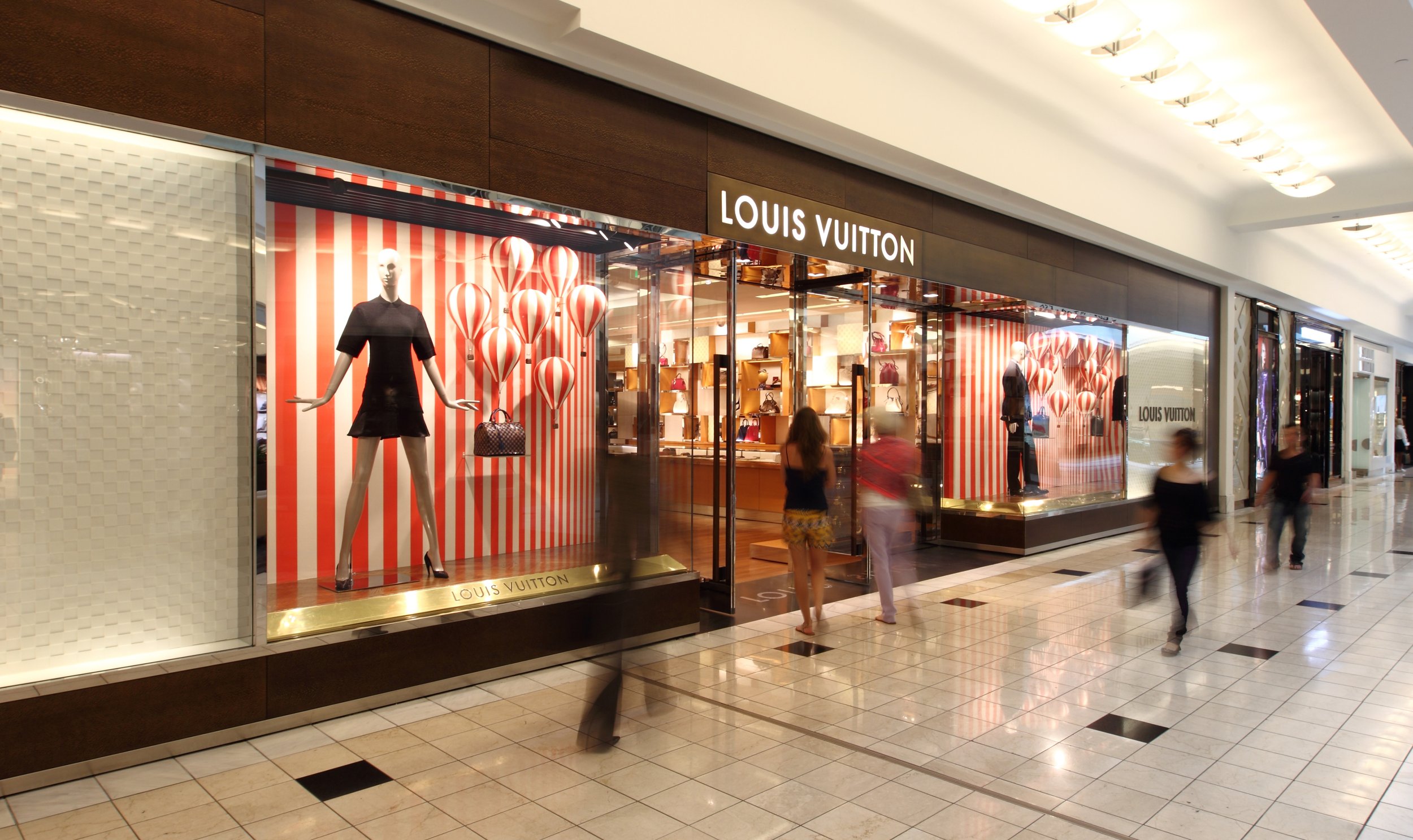 Louis Vuitton In Phipps Plaza