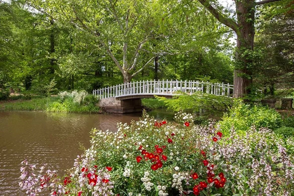   Source: Bartlett Arboretum &amp; Gardens  