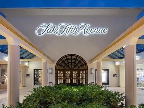 Naples luxury shopping district