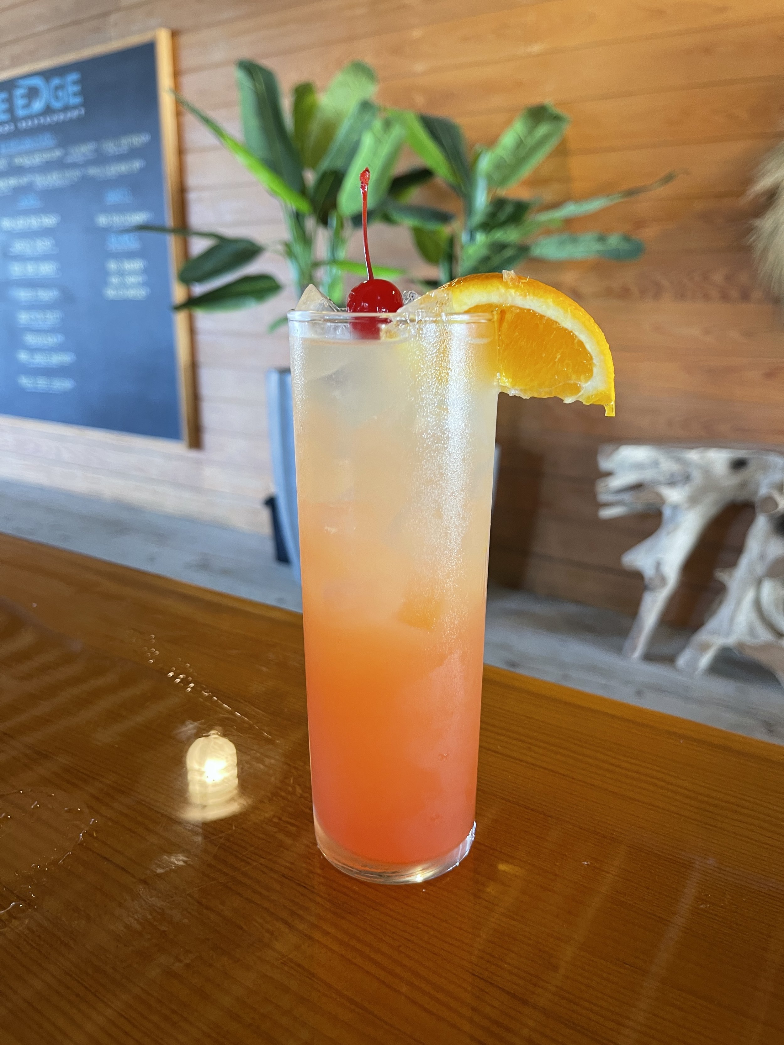 The Edge Seafood Restaurant &amp; SkyBar