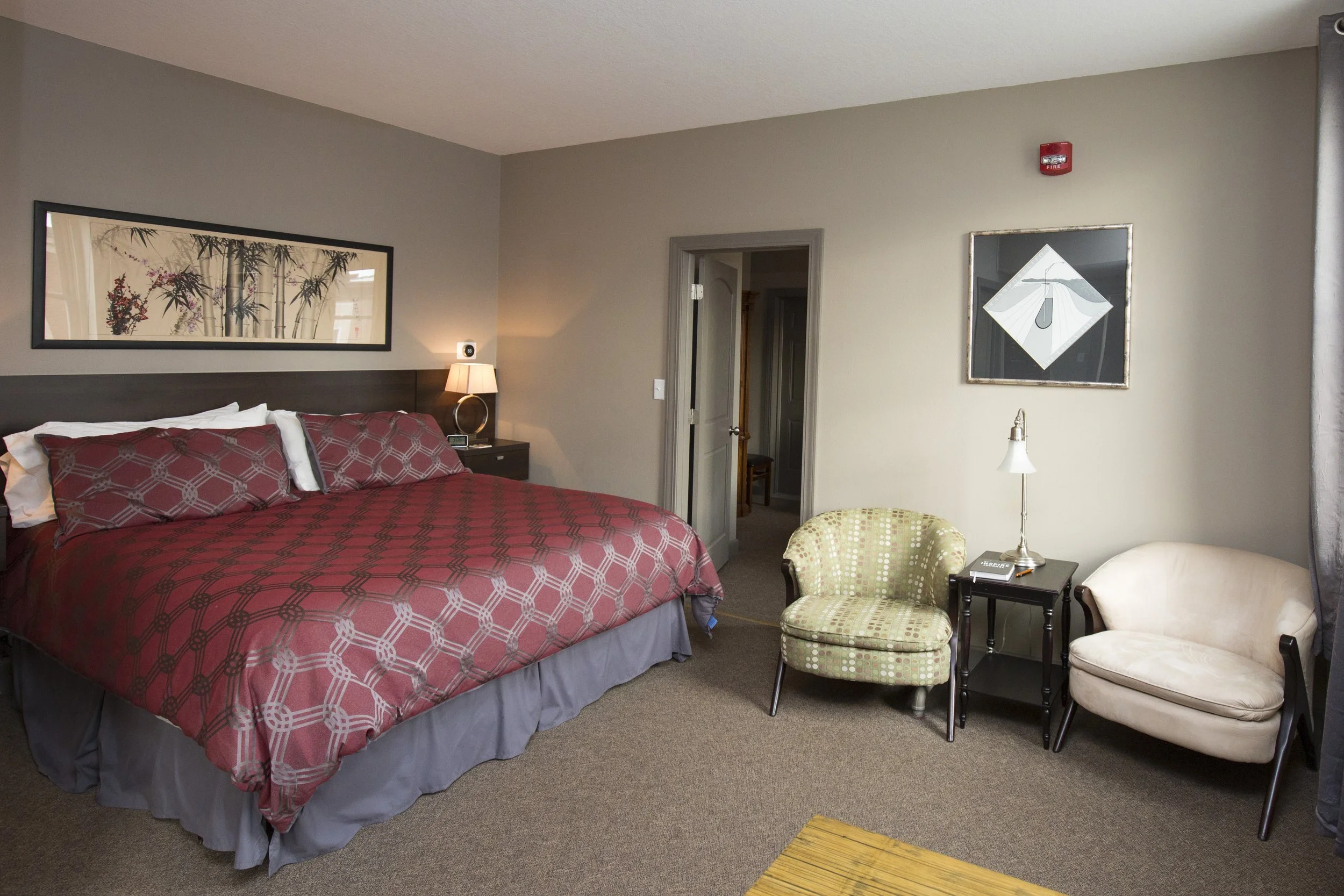 Dodici Night Suites