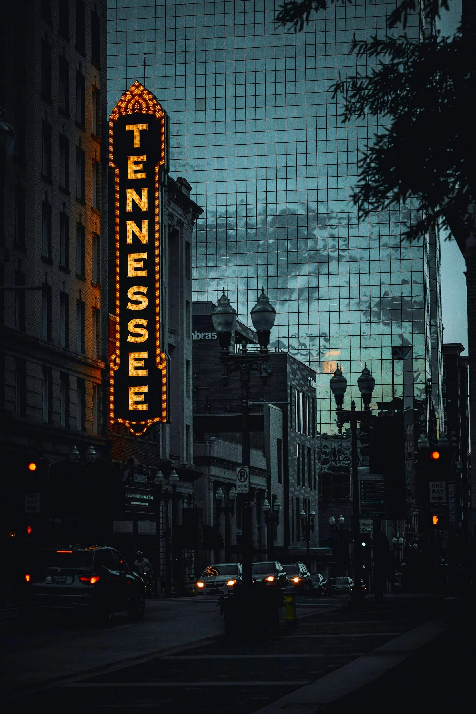 Knoxville, Tennessee Travel Guide: Things to Do, Where to Eat, and Where to Stay