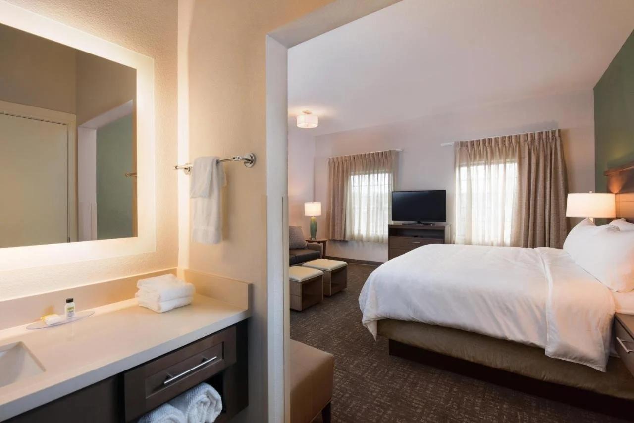   Staybridge Suites - Lake Delton, an IHG Hotel  