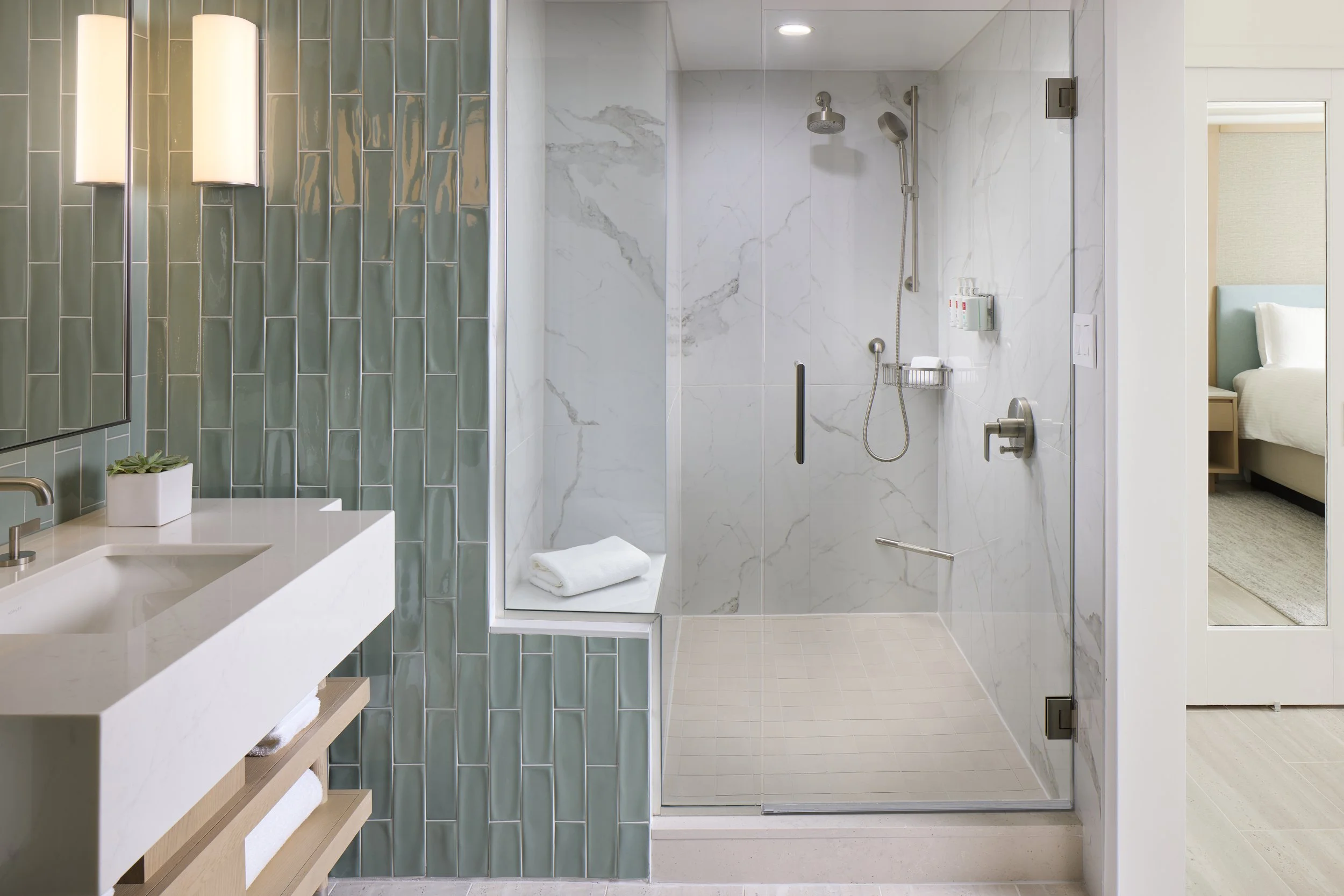  Loews Miami Beach Hotel: First Look 