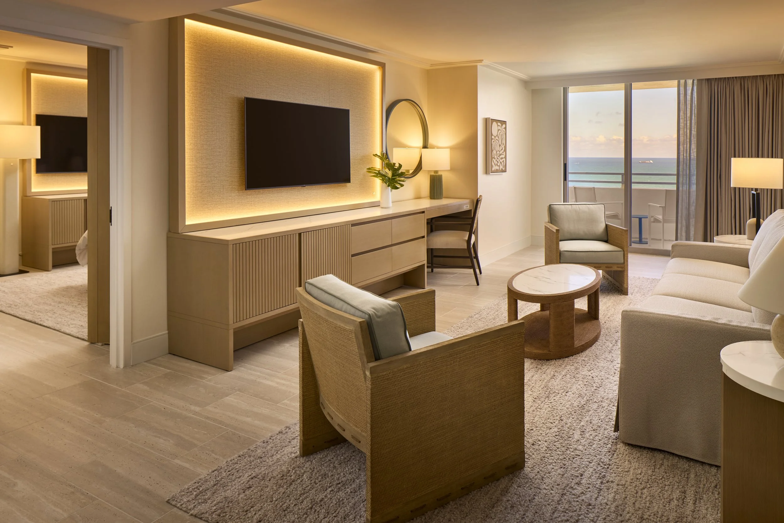  Loews Miami Beach Hotel 