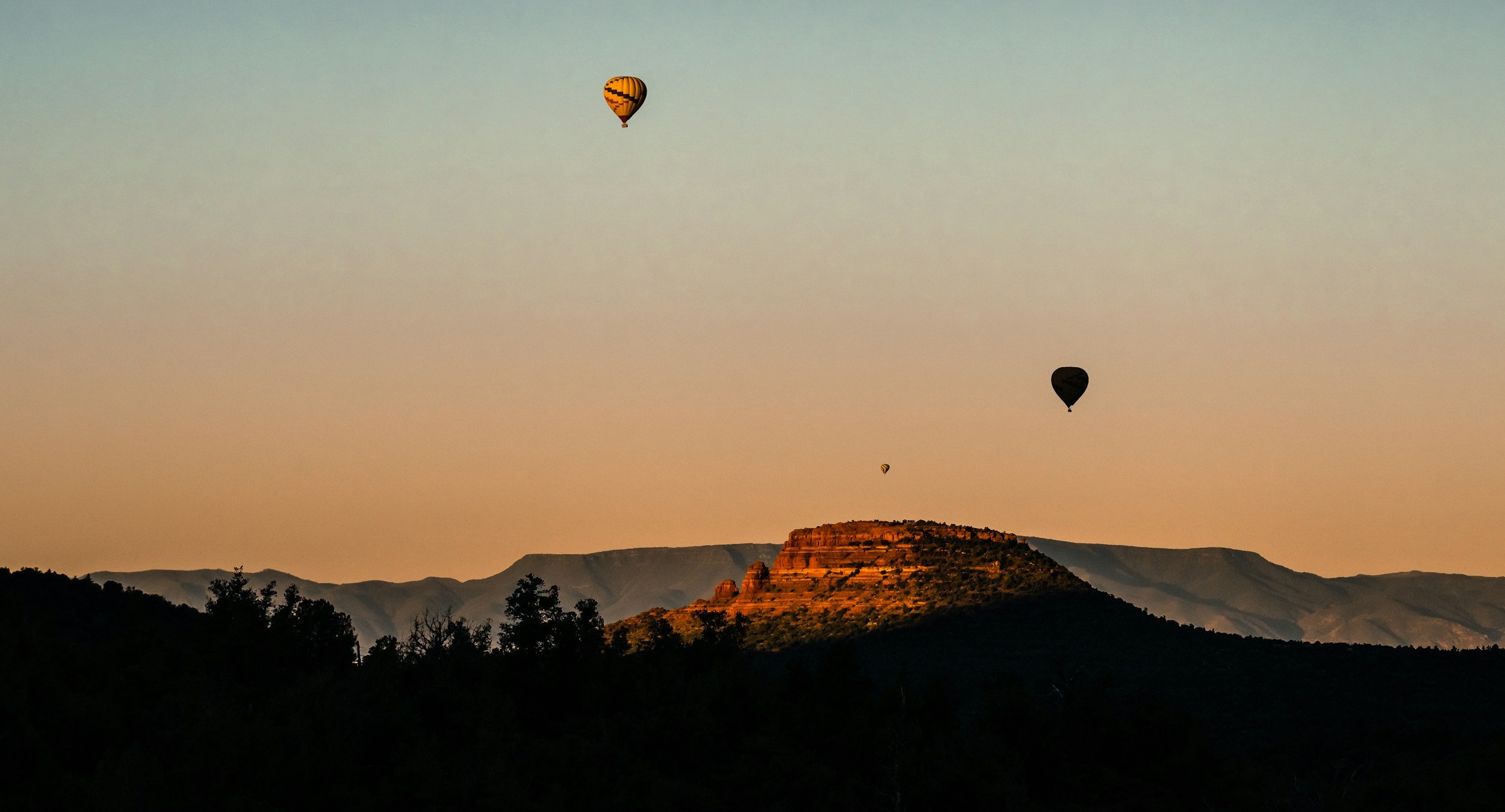 Why Sedona, Arizona Is Going Viral Right Now (And Why You Should Visit Before Everyone Else Does)