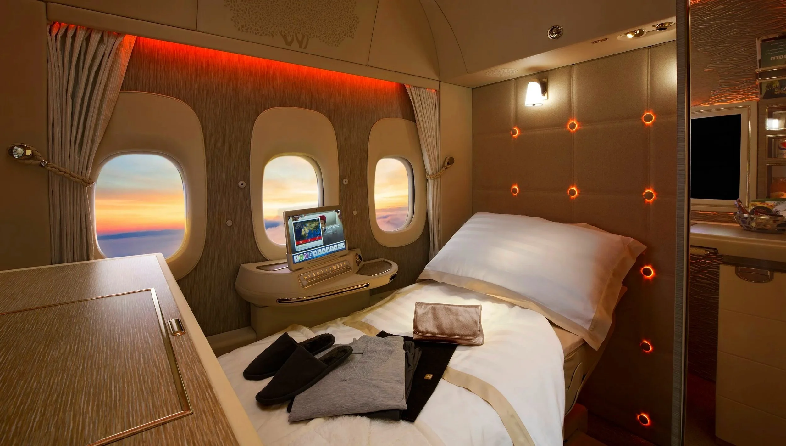 636462447474375477-First-Class-fully-flat-bed.jpg