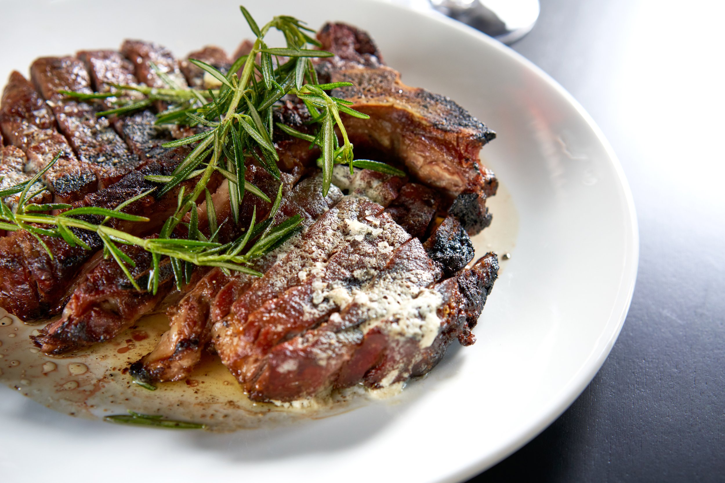 brass-tack-waldorf-astoria-chicago-reviews