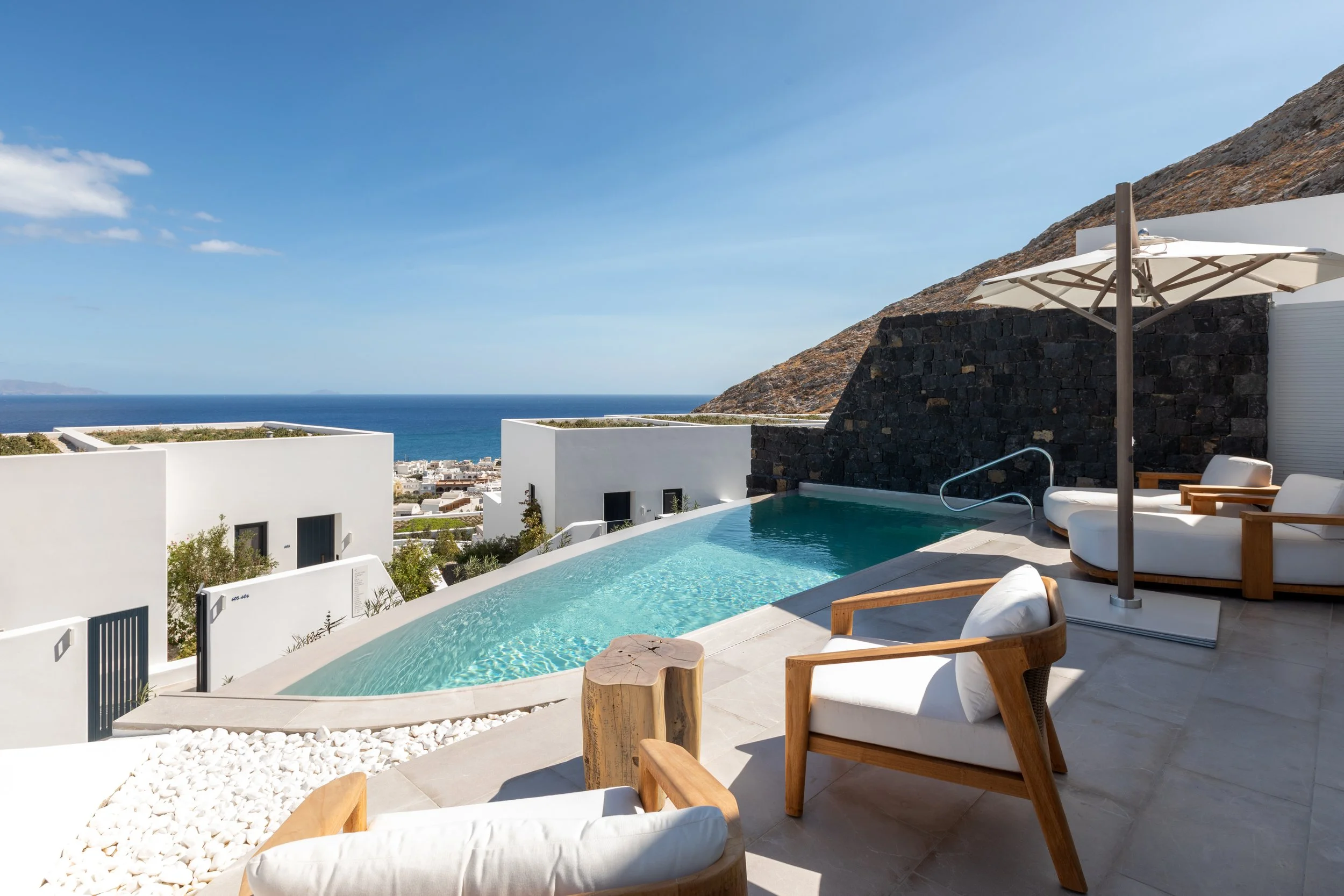 Sandblu Santorini, LXR Hotels & Resorts: First Look