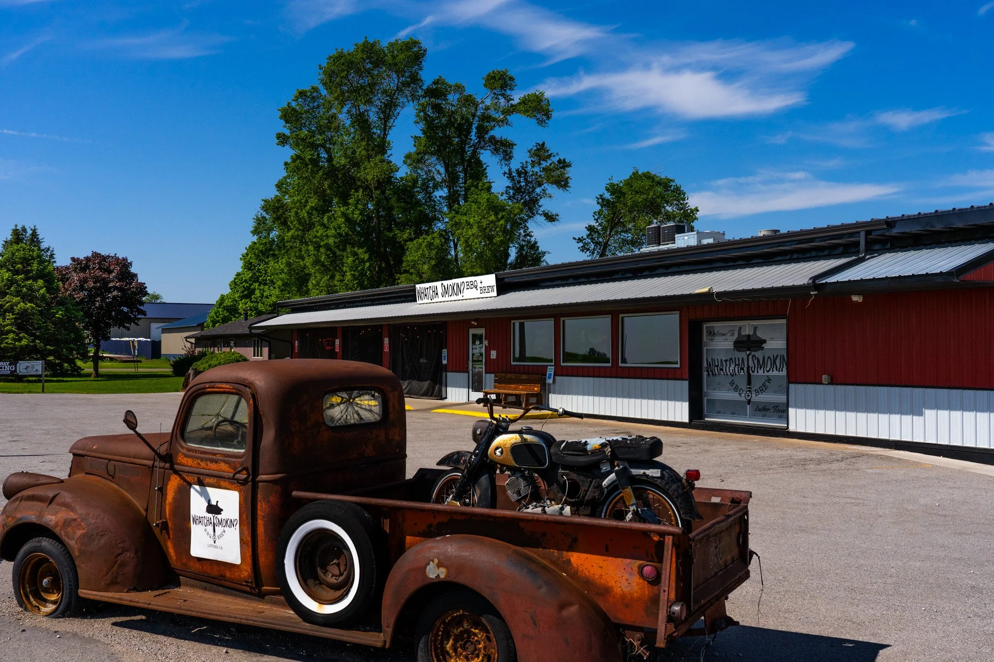 Whatcha Smokin' BBQ + Brew in Luther, Iowa