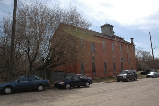 Rossdale Brewery. A forgotten gem at the edge of the Pogo carshare zone. Photo: Edmontonmapsheritage.ca