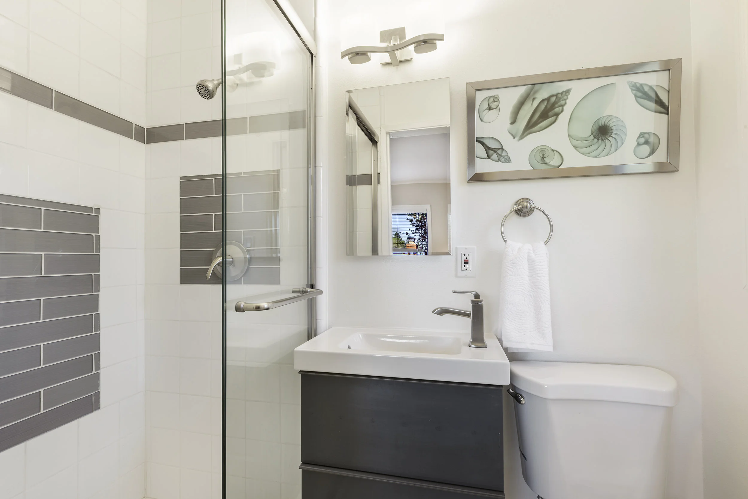 13-540-Midway-1bath-high-res.jpg