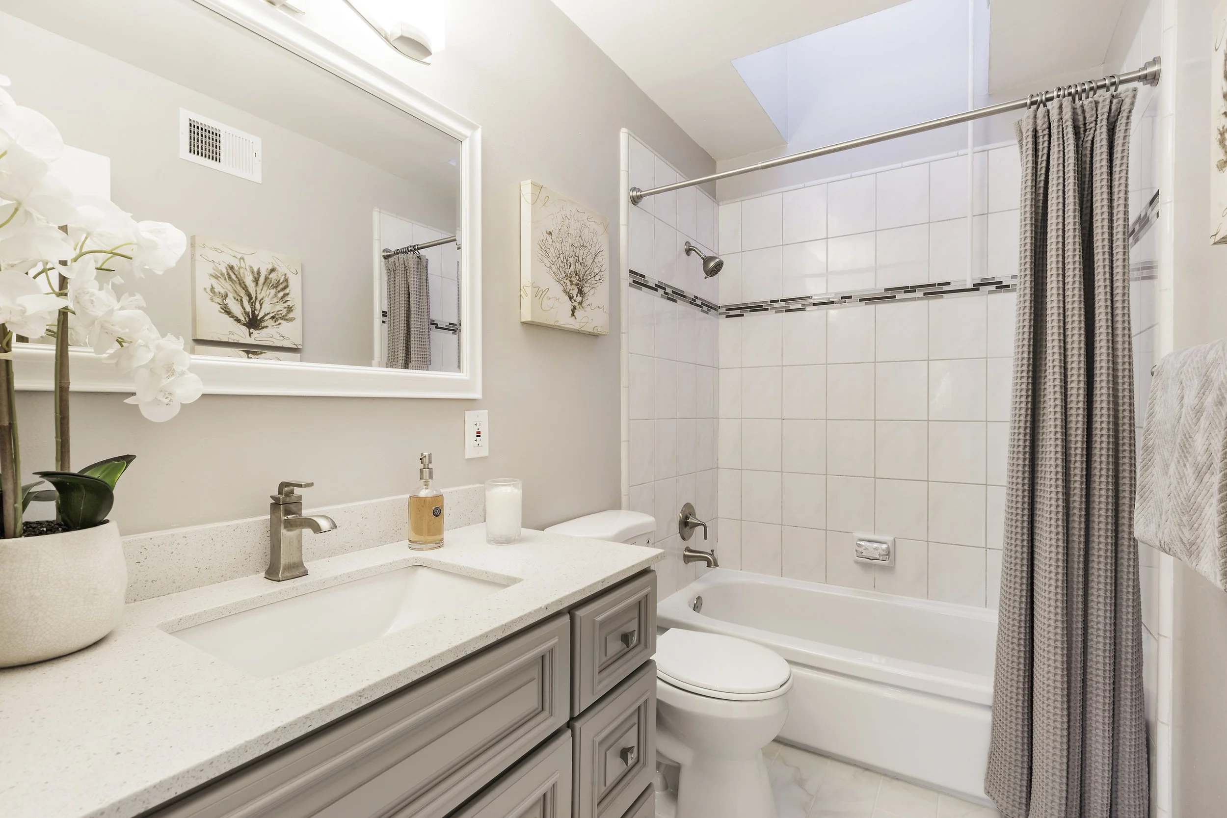 16-540-Midway-2bath-high-res.jpg