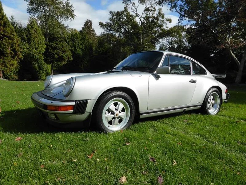 1989 Porsche 911 Carrera 2dr Coupe