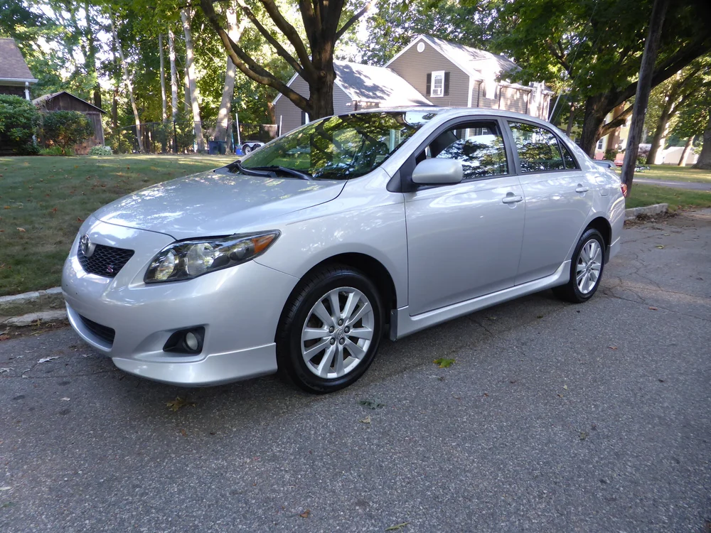 10 Toyota Corolla S Package Rare 5 Speed Manual Transmission And Power Sliding Moon Roof Barry Bixby Automotive