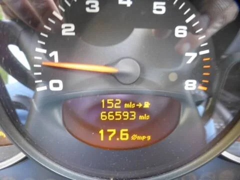 2002-porsche-911-carrera-2dr-cabriolet (41).jpg