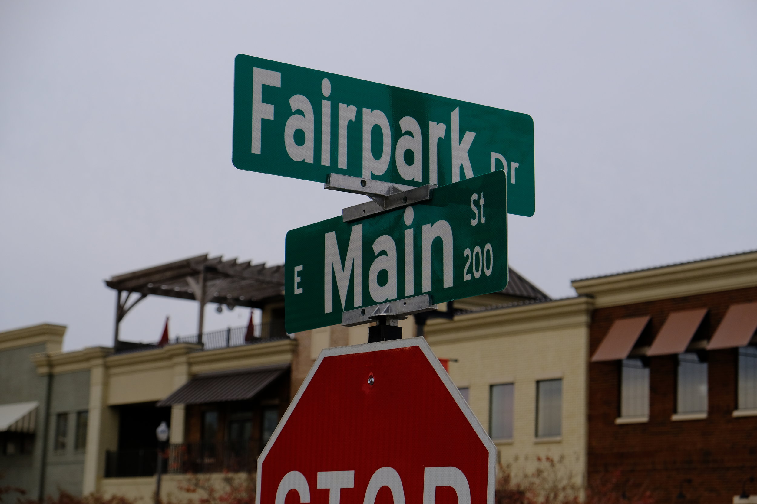 Sign on the Corner of Fairpark and Main