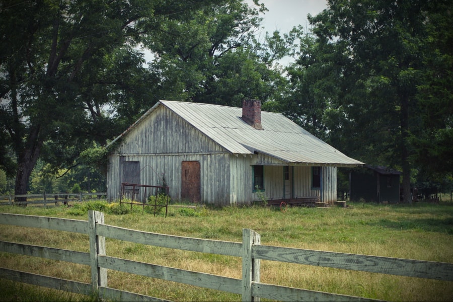 Old Benton County Farmhouse
