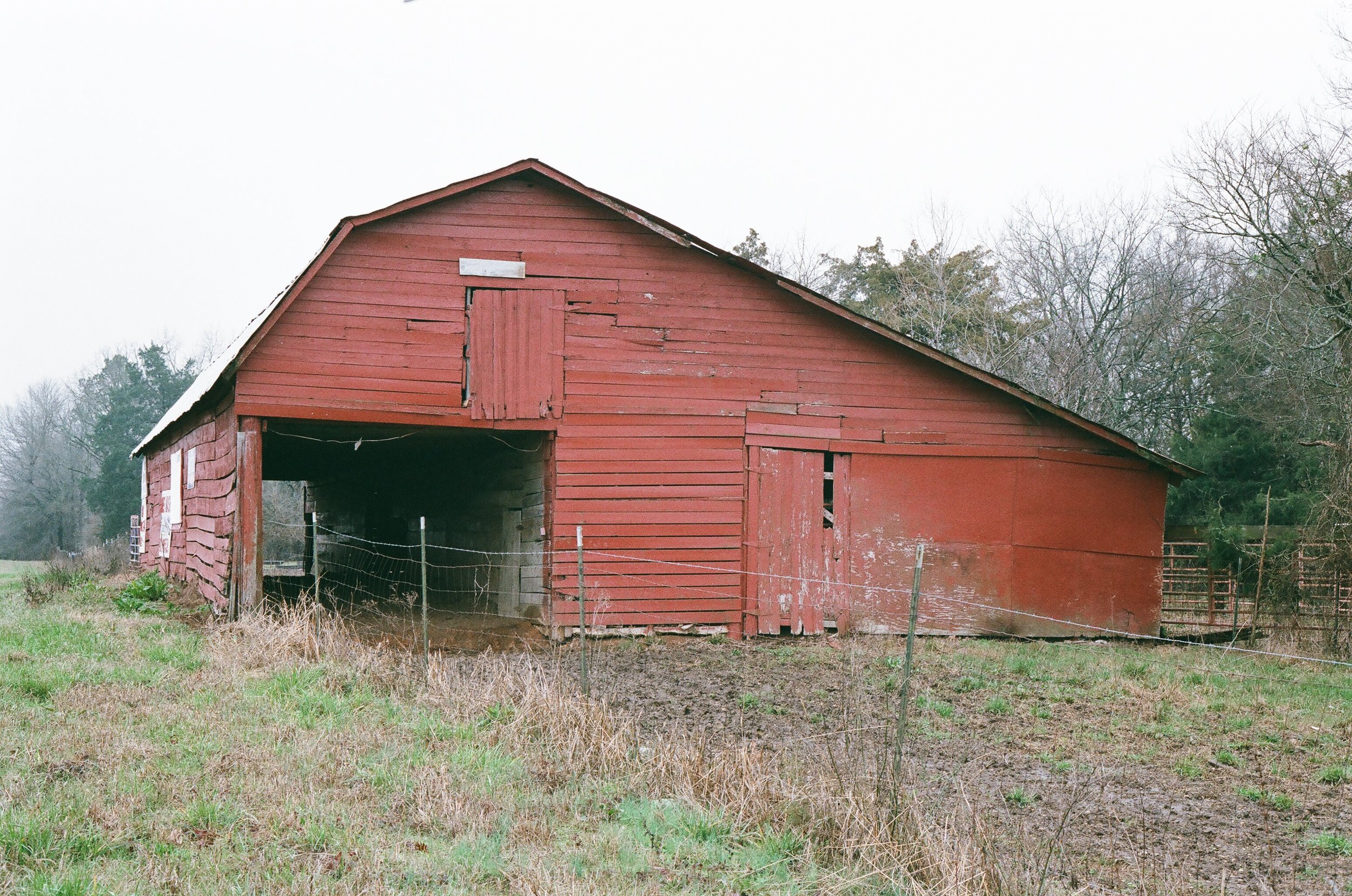  Old barn on Highway 45 between Nettleton and Wren 