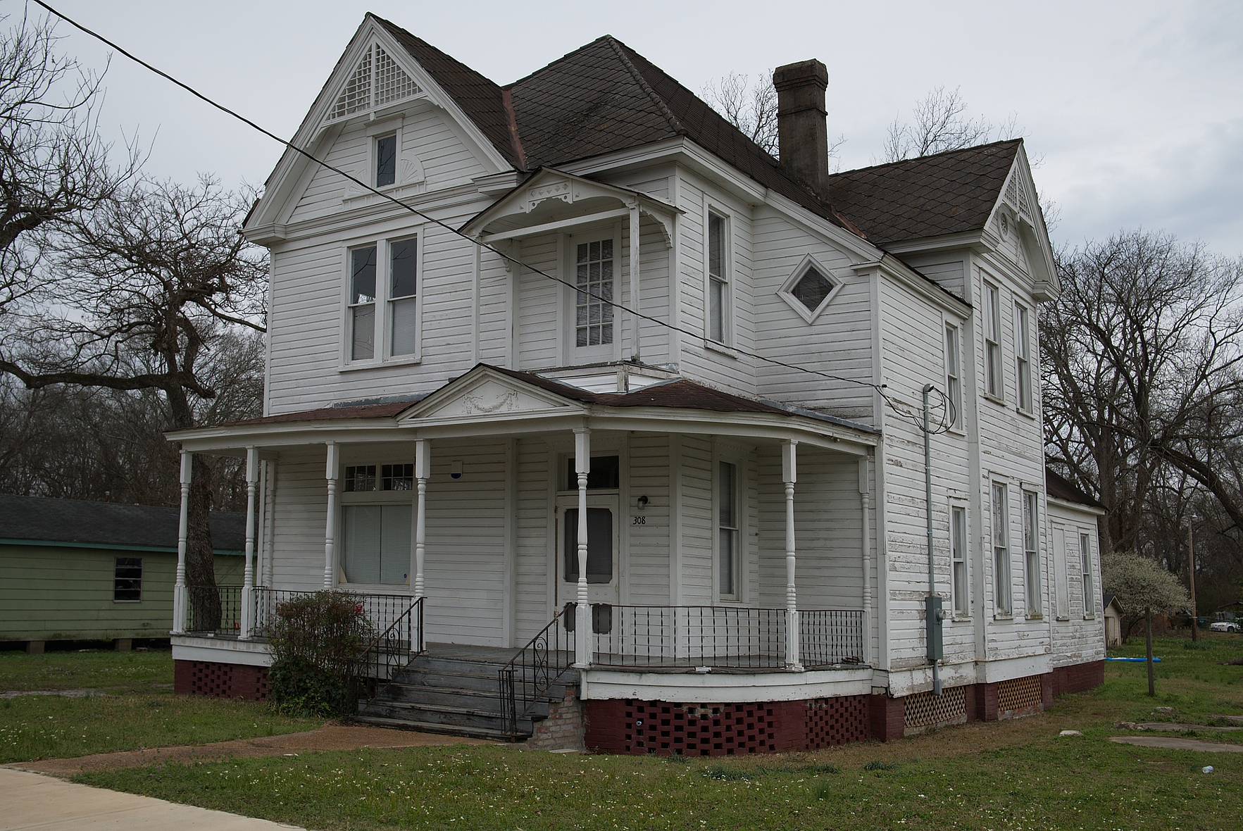  One of many older homes in Canton 