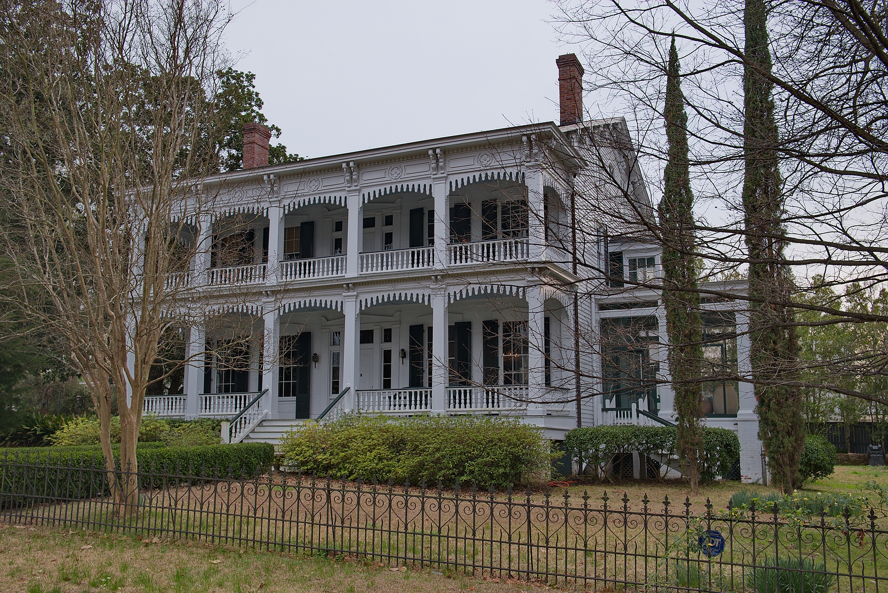  One of several houses in the lower part of old Yazoo City 