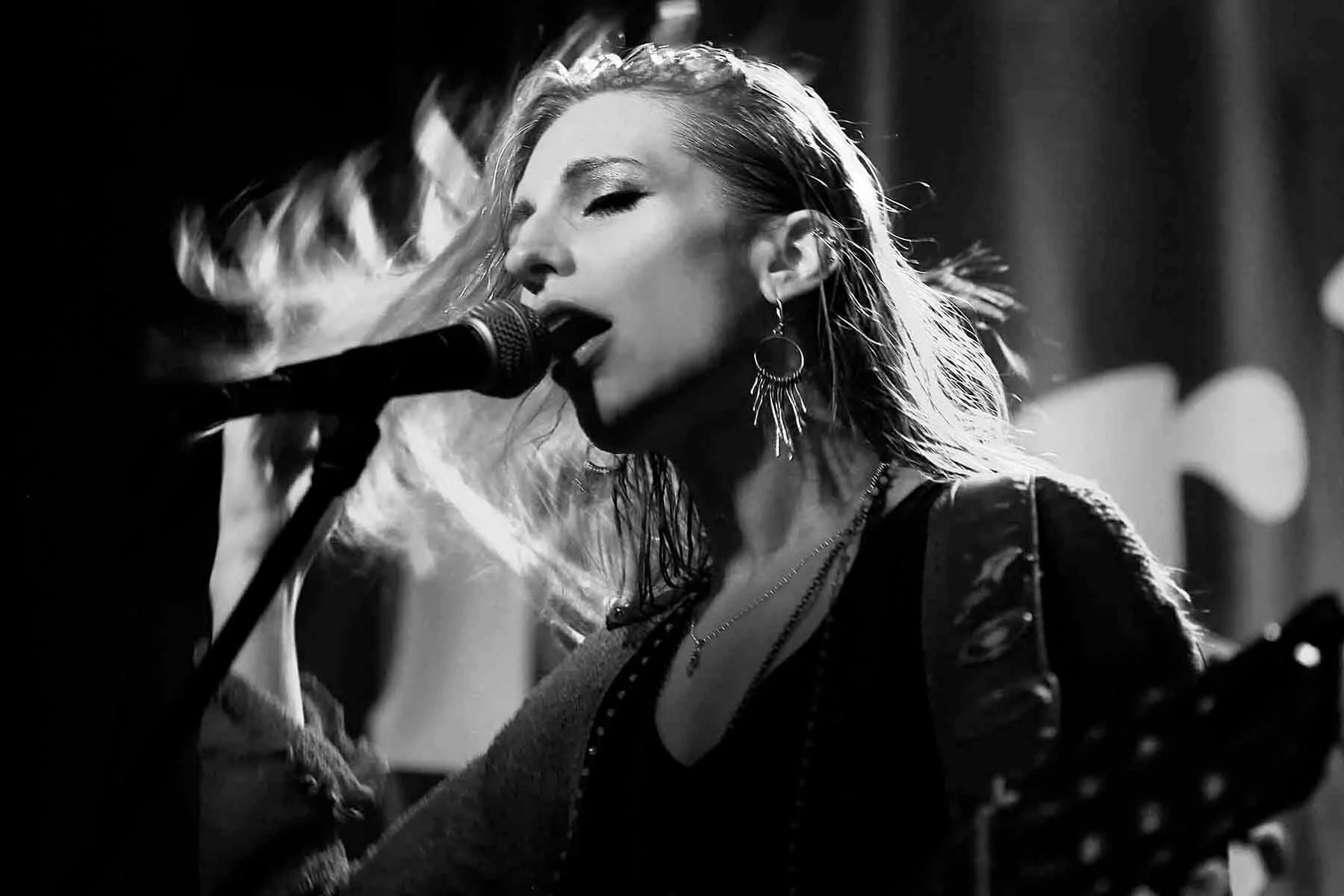 tori sparks live photo: serge yablonsky
