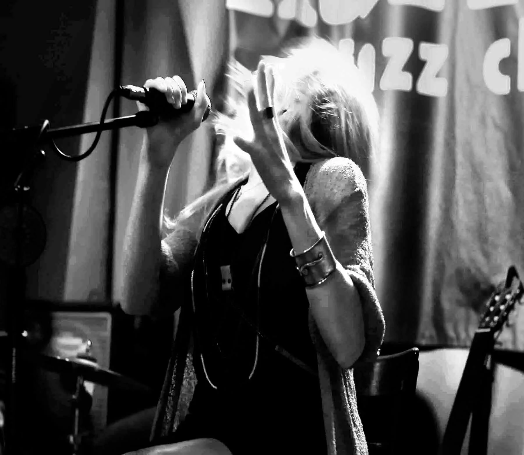 tori sparks live photo harlem jazz club photo: serge yablonsky