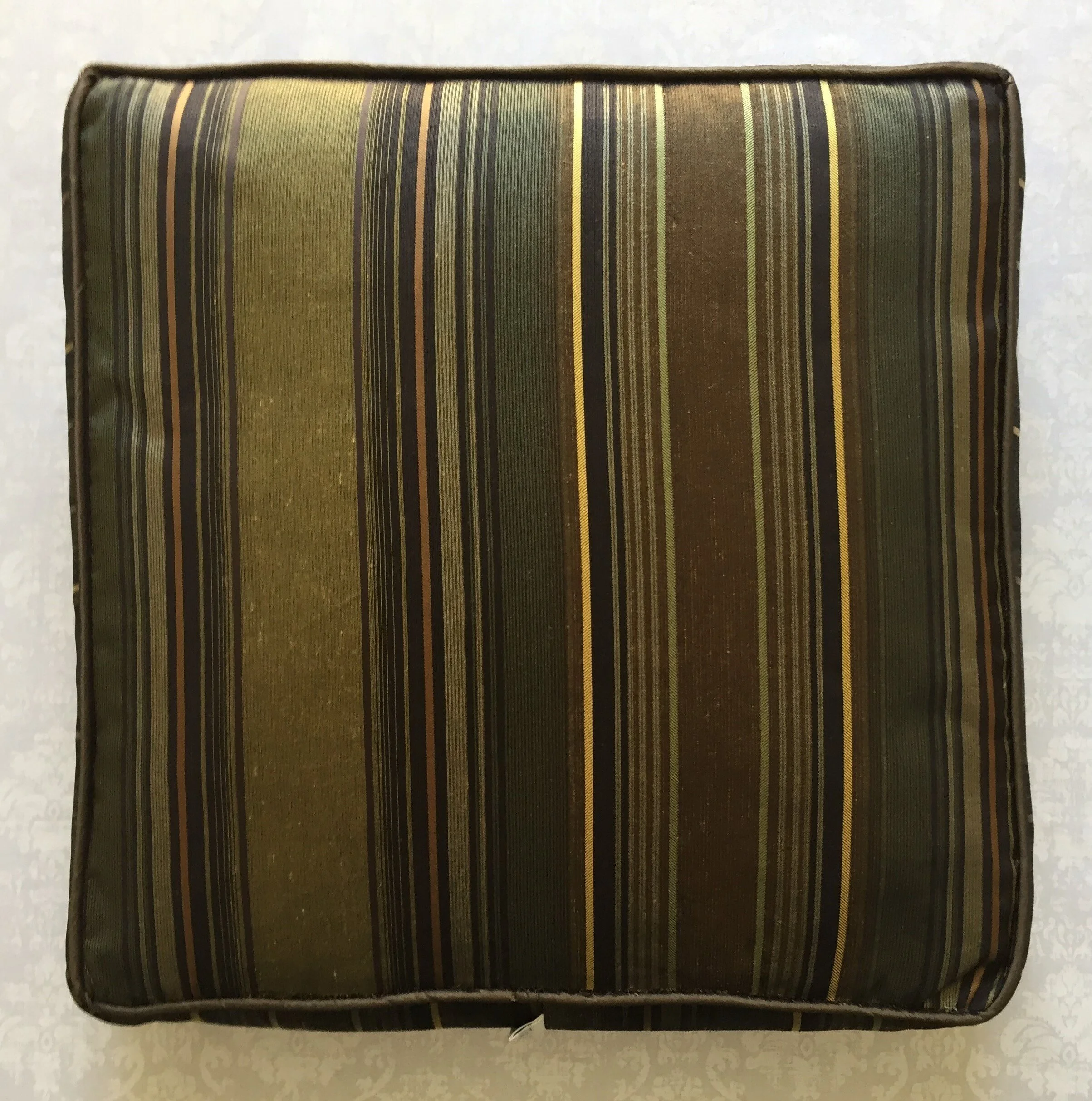 pillow-tucked silk-no2-3-b.JPG