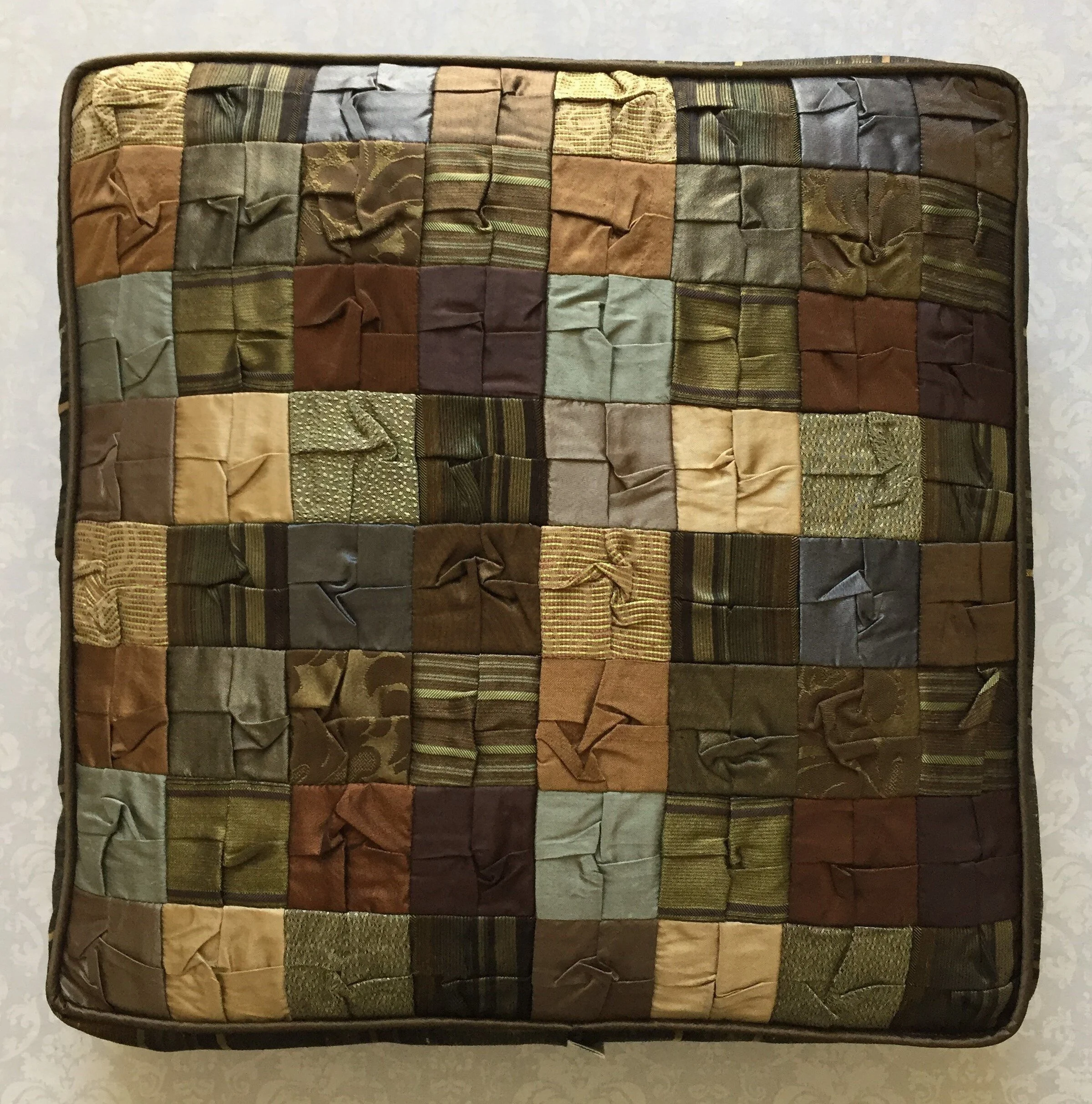 pillow-tucked silk-no5-1.5-a.JPG