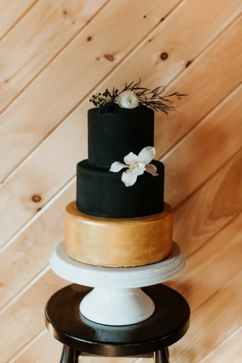 ScribnersCatskills_StyledWedding_EileenMenyPhotography-45-700x1049.jpg