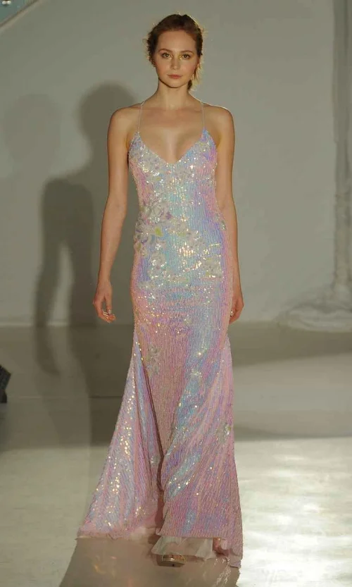 2018-Wedding-Trends-on-SouthBoundBride-Iridescence-2.jpg