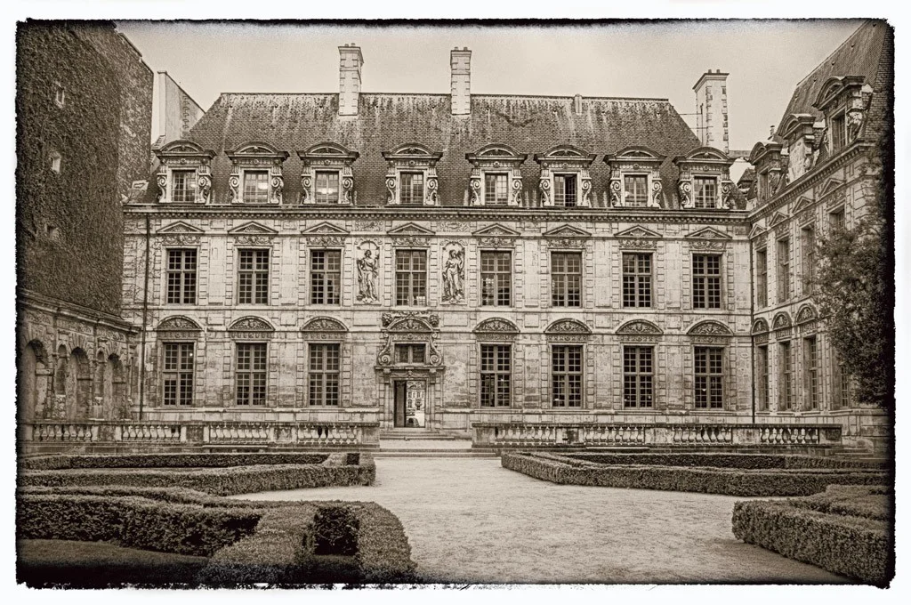 To emphasize the antique look in this print I added a border before printing it on Entrada Rag Textured. © Harold Davis