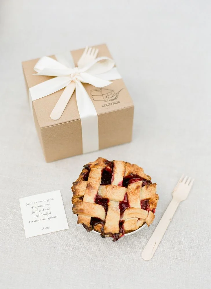  Pie Favors Photography by Heather Waraksa