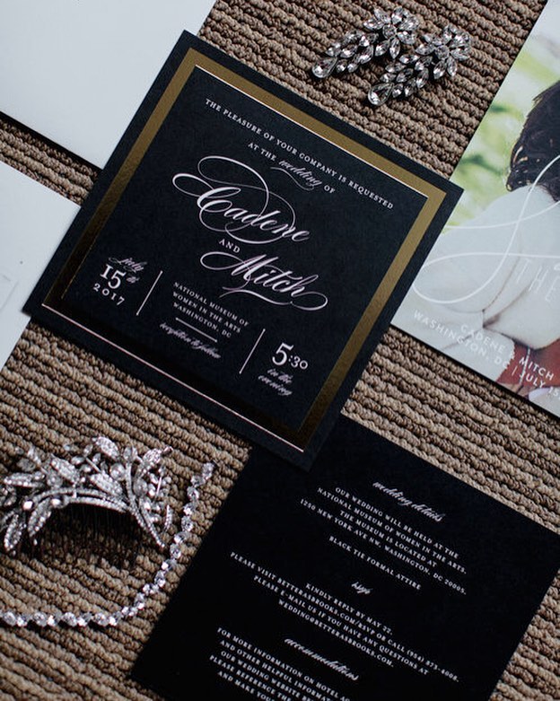 Classic, timeless, black invitations...my heart skips a beat for this beautiful suite, styling and details! @lauren.cowart @minted 
_
#betterasbrooks #favoredbyyodit #dcweddingplanner #dcwedding #wedding #weddinginspiration #weddinginvitations